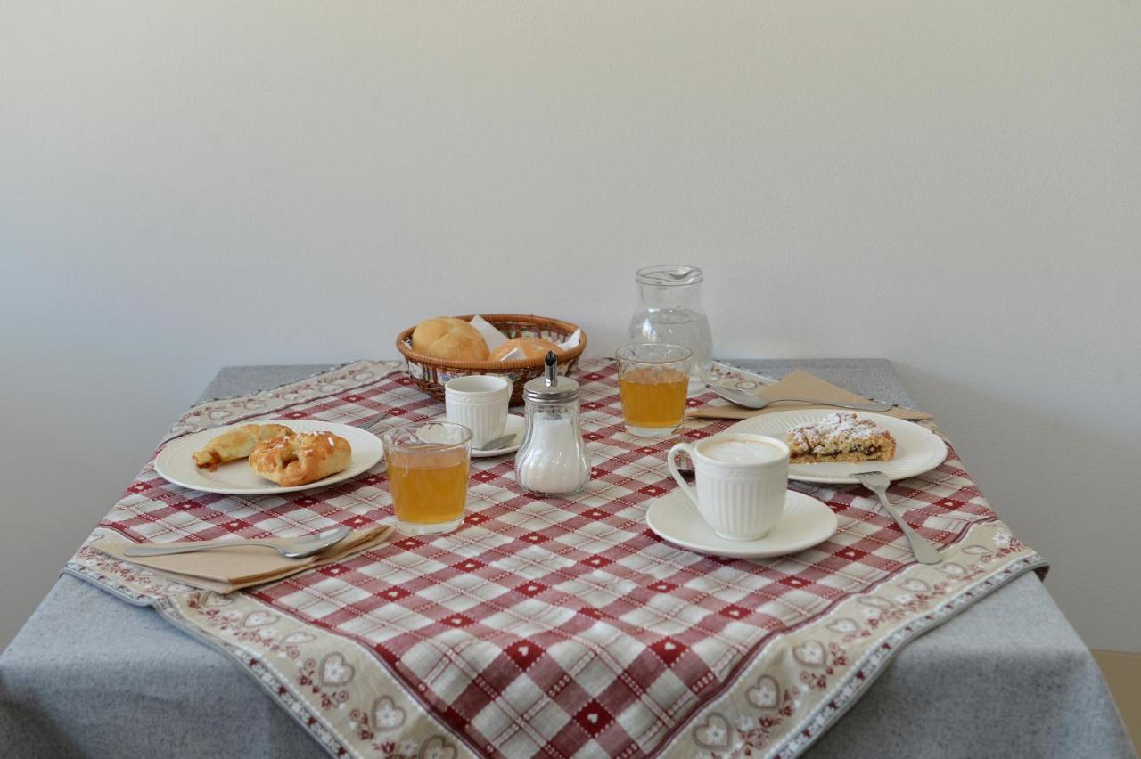 Bed And Breakfast Navis Nave San Rocco Buitenkant foto